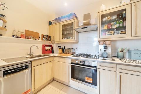 2 bedroom apartment for sale, Berkeley Street, Cheltenham, Gloucestershire, GL52