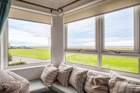 3 bedroom apartment for sale, East Beach, Lytham St. Annes, FY8