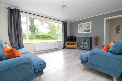 9 Icknield Green, Letchworth Garden City, SG6 4DL