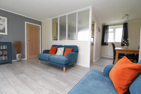 9 Icknield Green, Letchworth Garden City, SG6 4DL