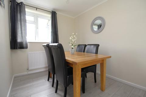 9 Icknield Green, Letchworth Garden City, SG6 4DL