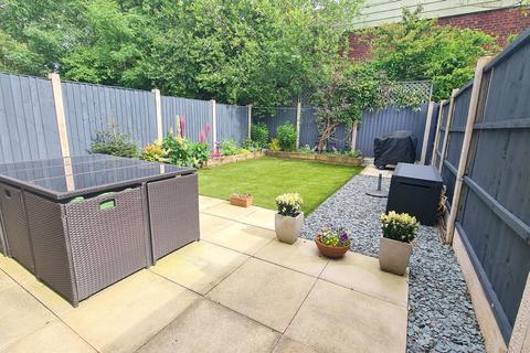 6 Perch Close, Manchester, M12 5GW