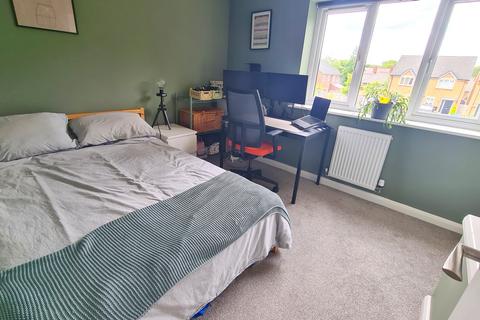 6 Perch Close, Manchester, M12 5GW