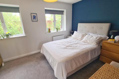 6 Perch Close, Manchester, M12 5GW