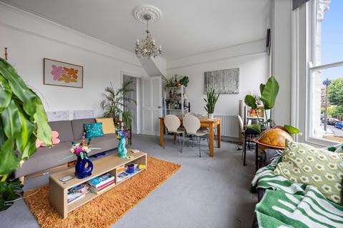 3 bedroom apartment for sale, Bathurst Gardens, Kensal Rise, NW10
