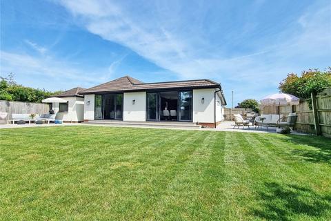 3 bedroom bungalow for sale, Lymington Road, New Milton, Hampshire, BH25