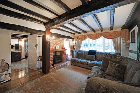 3 bedroom cottage for sale, Lodge Road, Knowle, B93