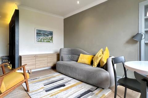 undefined, St Stephen Place, Stockbridge, Edinburgh, EH3