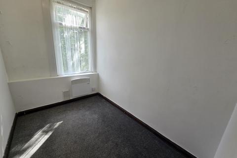 2 bedroom flat to rent, St. Mary's Road, South Norwood SE25