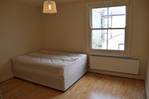 1 bedroom flat to rent, Clissold Crescent, Hackney N16