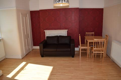 1 bedroom flat to rent, Clissold Crescent, Hackney N16