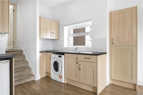 Flat 2, 206 Queens Road, London, SW19 8LY