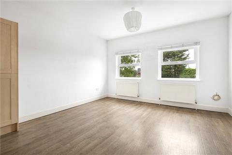 Flat 2, 206 Queens Road, London, SW19 8LY
