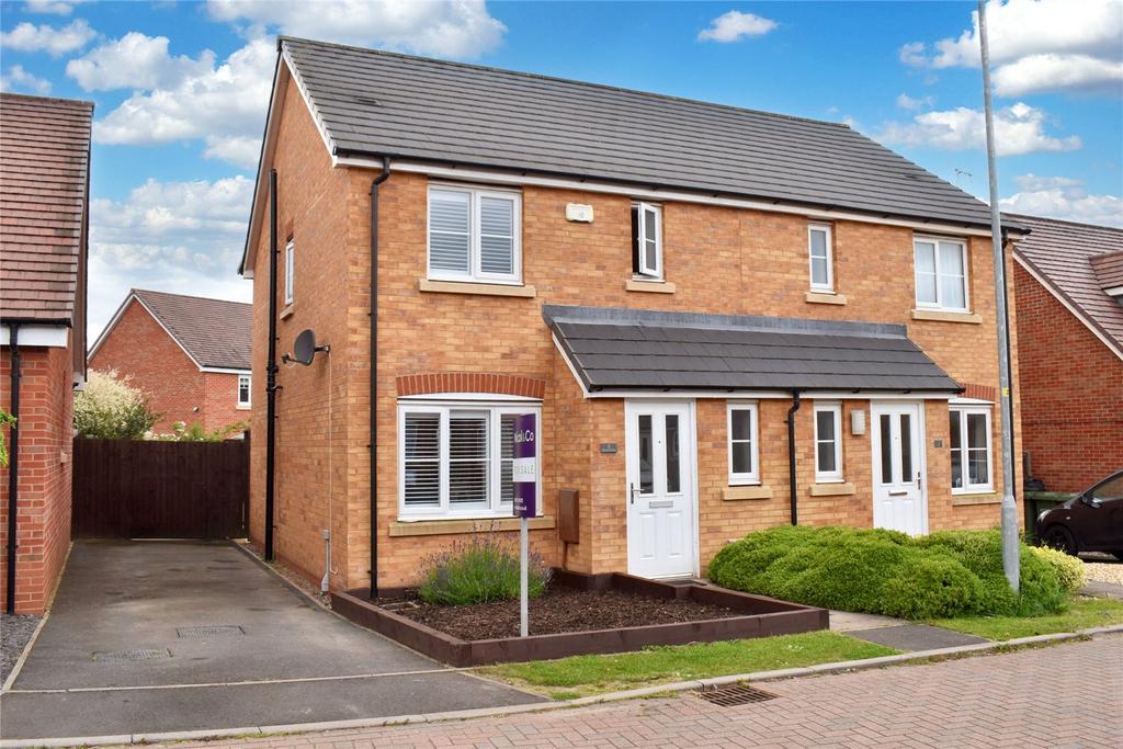 Droitwich Spa, Worcestershire WR9 3 bed semidetached house for sale