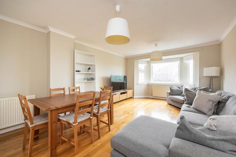 5/11 Craigend Park, Edinburgh, EH16 5XY