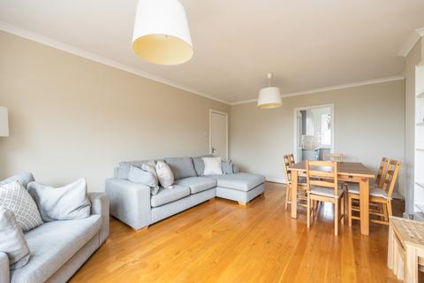 5/11 Craigend Park, Edinburgh, EH16 5XY