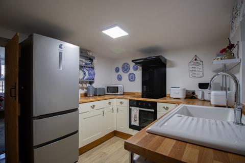 2 bedroom cottage for sale, 4 Lynn Road, Gayton, King's Lynn, Norfolk, PE32