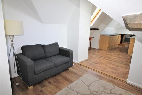 2 bedroom apartment to rent, Green Hill House, Leeds