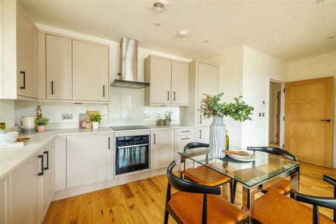 1 bedroom apartment for sale, Landscape Road, Warlingham CR6
