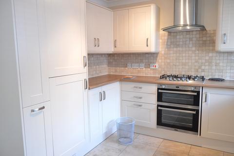 2 bedroom flat to rent, Kingsley Hall, Lymewood Close, Newcastle-under-Lyme, ST5