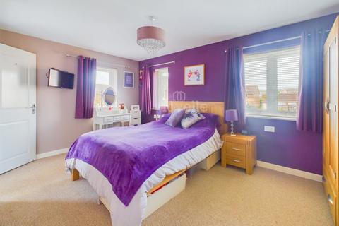 4 bedroom detached house for sale, Sunningdale Way, Gainsborough DN21