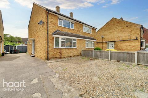 44 Ash Grove, Chelmsford, CM2 9JT