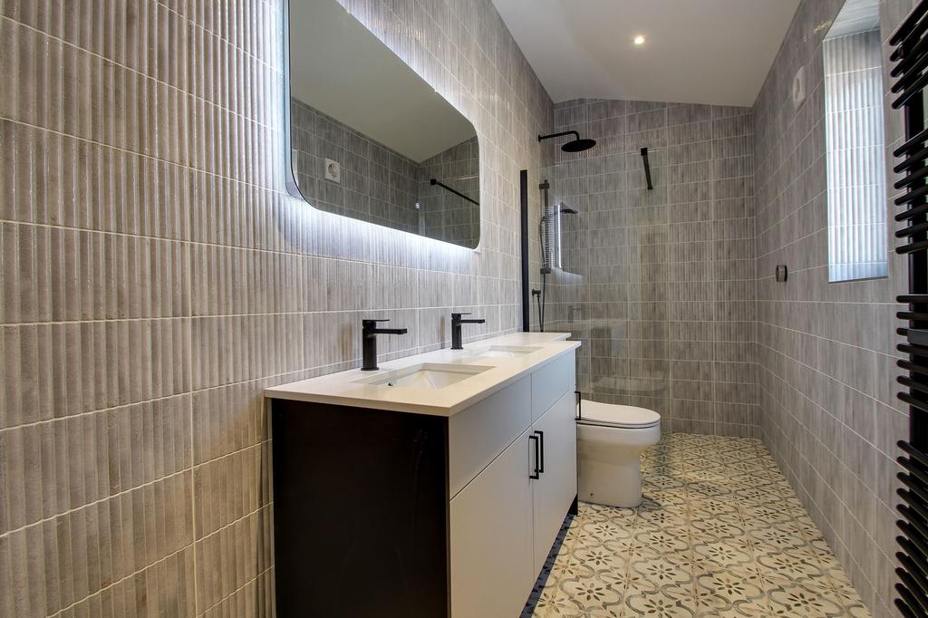 Ensuite