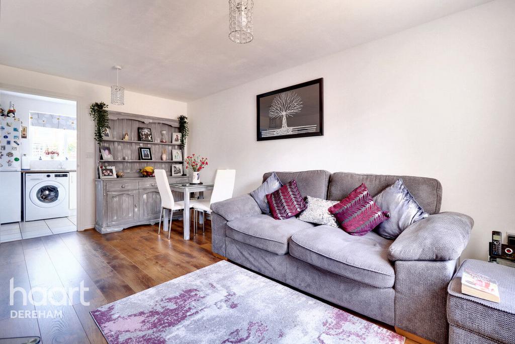 Road, Dereham 2 bed end of terrace house for sale £200,000