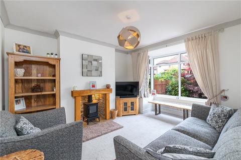 10 Ashburn Grove, Baildon, Shipley, BD17 5NW