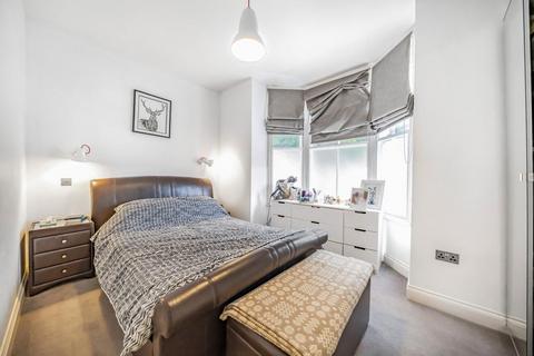 2 bedroom flat for sale, Winthorpe Road, London