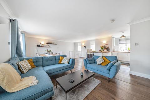 2 bedroom maisonette for sale, Clapham High Street, Clapham