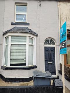 2 bedroom terraced house to rent, Wall Street, Blackpool FY1