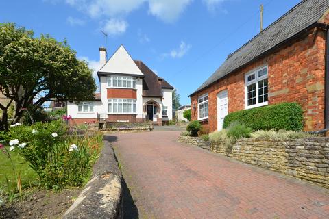 4 bedroom detached house for sale, Raunds