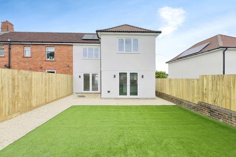 3 bedroom end of terrace house for sale, Leinster Avenue, Knowle, Bristol, BS4 1NH