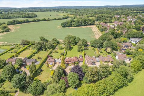 Castlemead Chalk Lane, Hyde Heath, Amersham, HP6 5SA