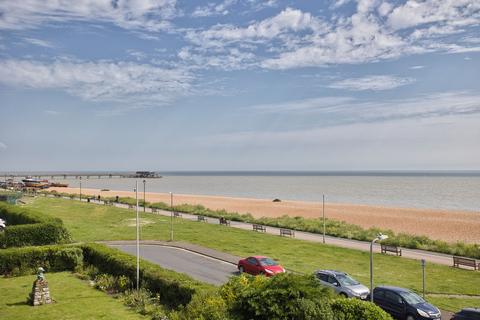 2 bedroom flat for sale, Marine Road, Walmer, CT14