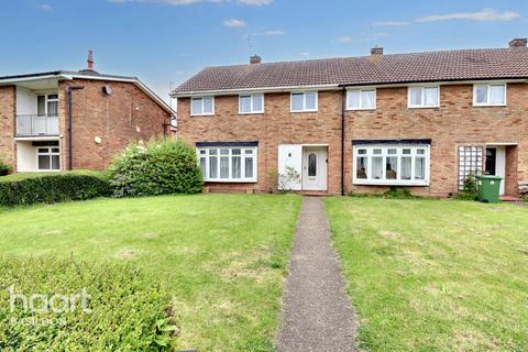 4 bedroom end of terrace house for sale, Waldringfield, Basildon