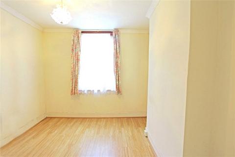 1 bedroom property to rent, Queens Road, London, N11