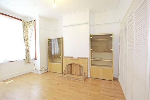 1 bedroom property to rent, Queens Road, London, N11