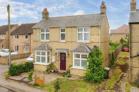 2 bedroom detached house for sale, Church Street, Langford, SG18