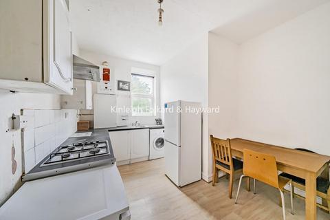 3 bedroom flat for sale, Woodside Park Road, North Finchley