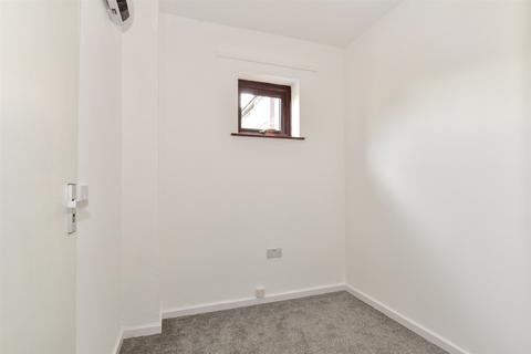 1 bedroom flat for sale, Hopewell Drive, Chatham, Kent