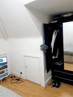 1 bedroom in a house share to rent, Burnside Road Room 5 Dagenham RM8 1XD