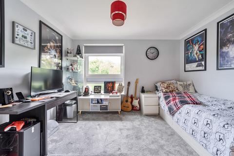 12 Maresfield, Croydon, CR0 5UA
