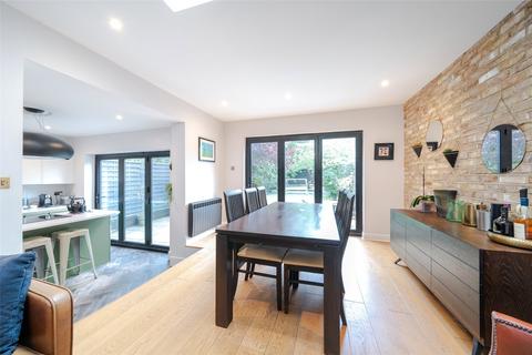 5 bedroom semi-detached house for sale, London SW16