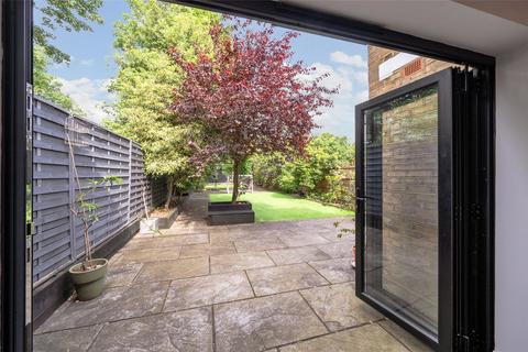 21 Eardley Road, London, SW16 6DA