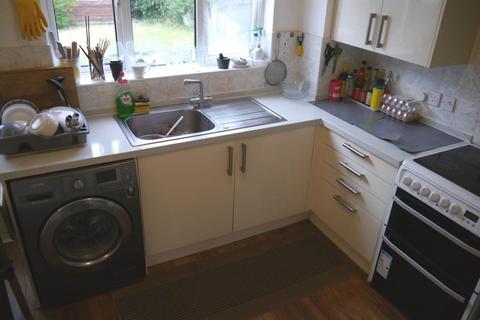 3 bedroom terraced house to rent, High Dells, Hatfield