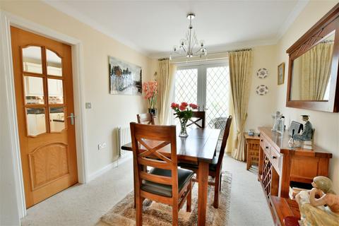 2 bedroom detached house for sale, Redewater Gardens, Whickham