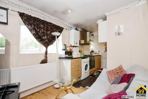 30a Crossway, Pinner, HA5 3TP