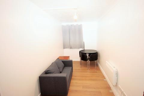 3 bedroom flat to rent, Stepney Green, E1 3LE